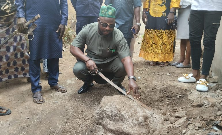 In Pictures: Nollywood Actor Muka Ray Visits Cultural, Tourist  Attractions In Ilorin