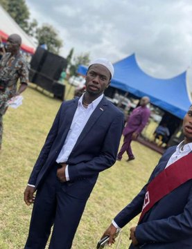 Ondo Monarch Oloyede  Akinghare  Posts Pictures Taken At High School Graduation Ceremony On Instagram