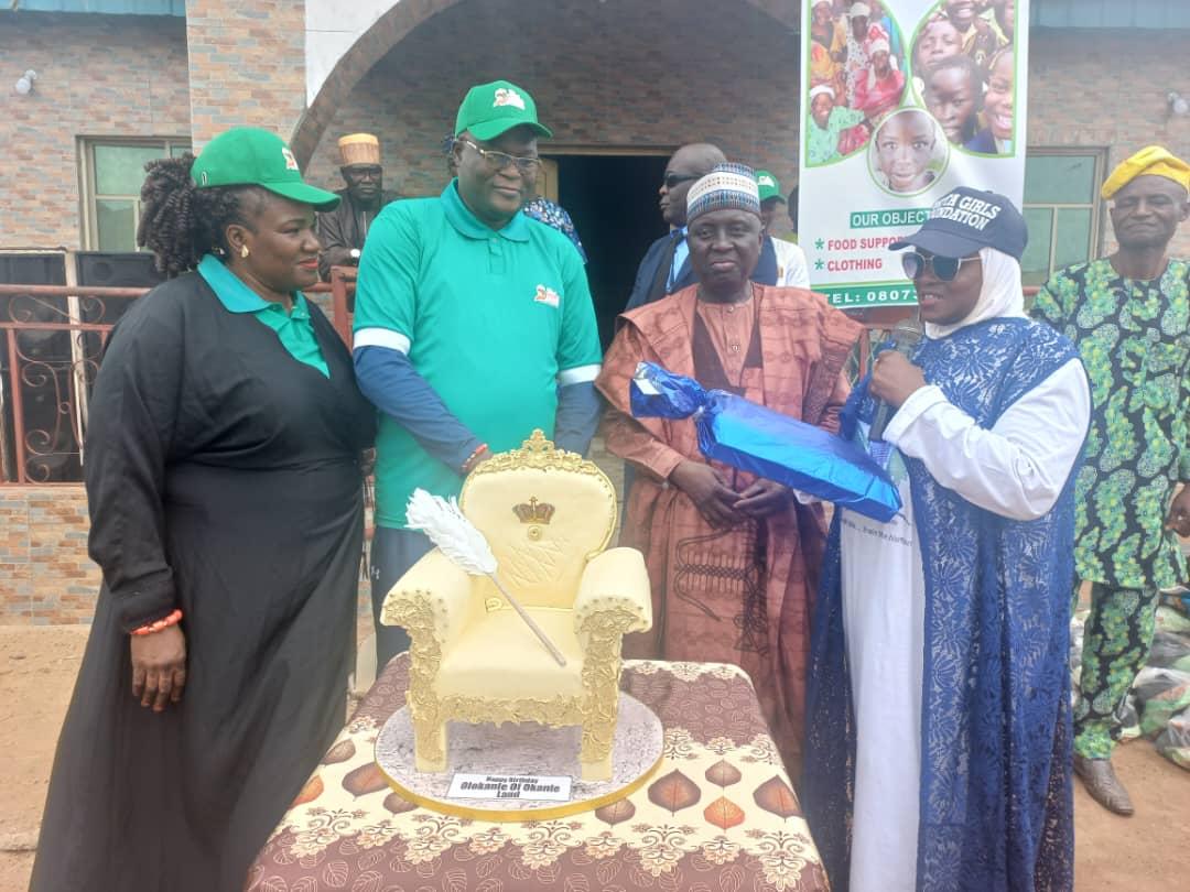 Senator Oloriegbe’s Wife Attends Foundation Stone Laying Ceremony Of NGO In Kwara ,  Donates Food Parcels, Clothing Items