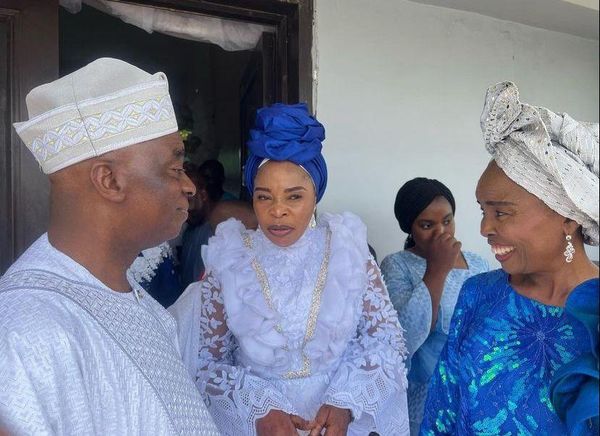 Tope Alabi Wishes Bishop Oyedepo, Wife Happy 40th Wedding Anniversary, Posts Pictures On Instagram