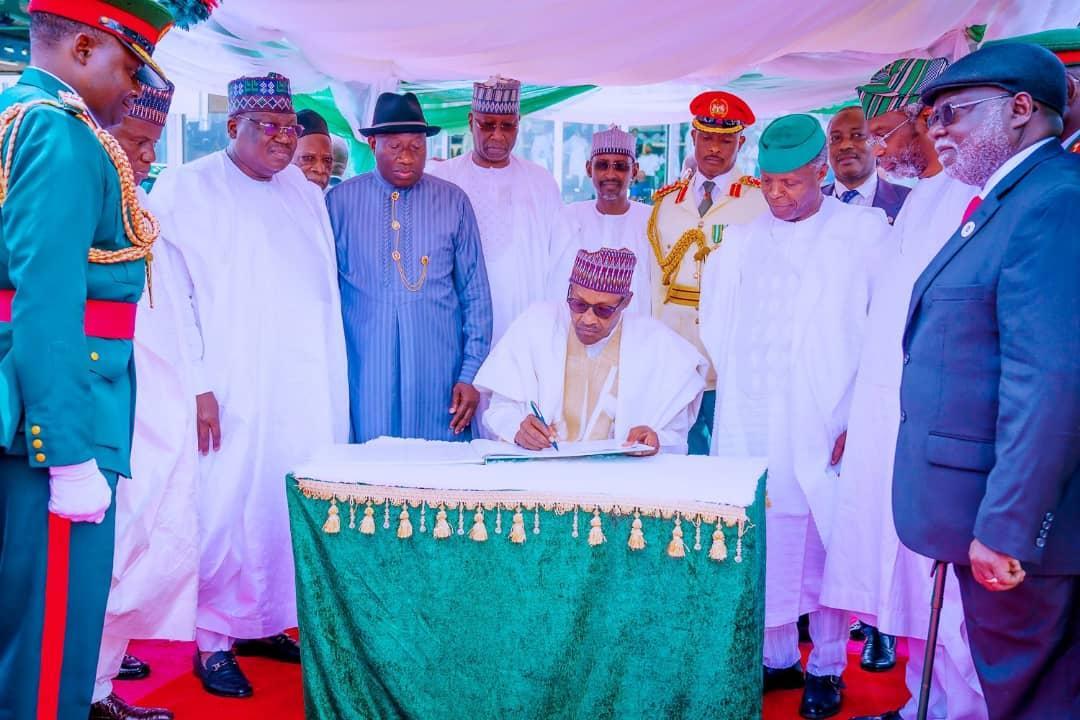 President Buhari, Jonathan, Osinbajo , Others Attend 62nd Independence Day Ceremony In Abuja