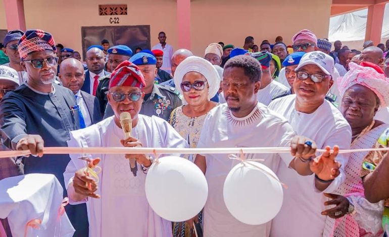 Gov Oyetola Inaugurates Ultramodern Mall In Osogbo…Restates Commitment To Putting Osun  On Sustainable Socioeconomic Pedestal