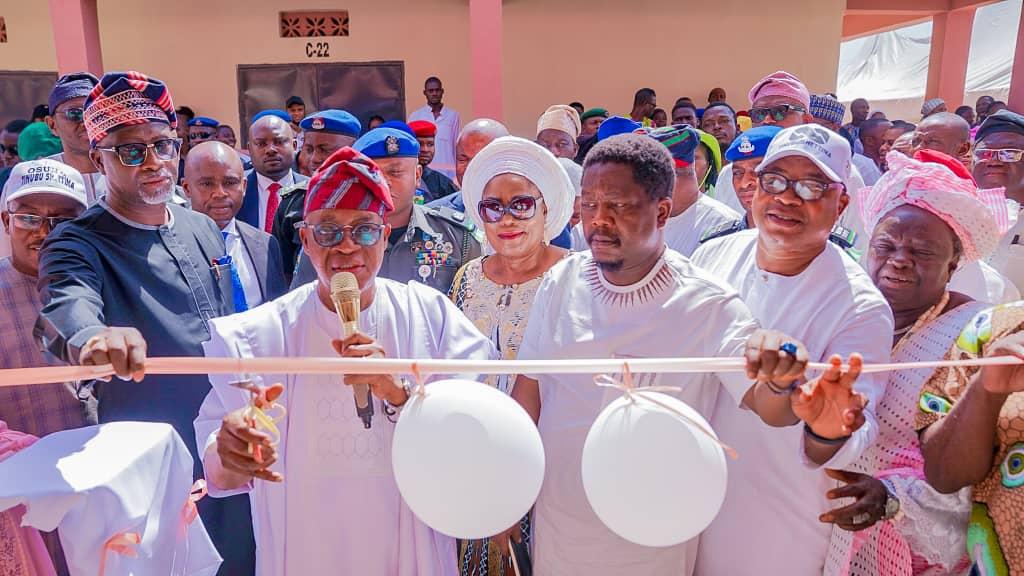 Gov Oyetola Inaugurates Ultramodern Mall In Osogbo…Restates Commitment To Putting Osun  On Sustainable Socioeconomic Pedestal