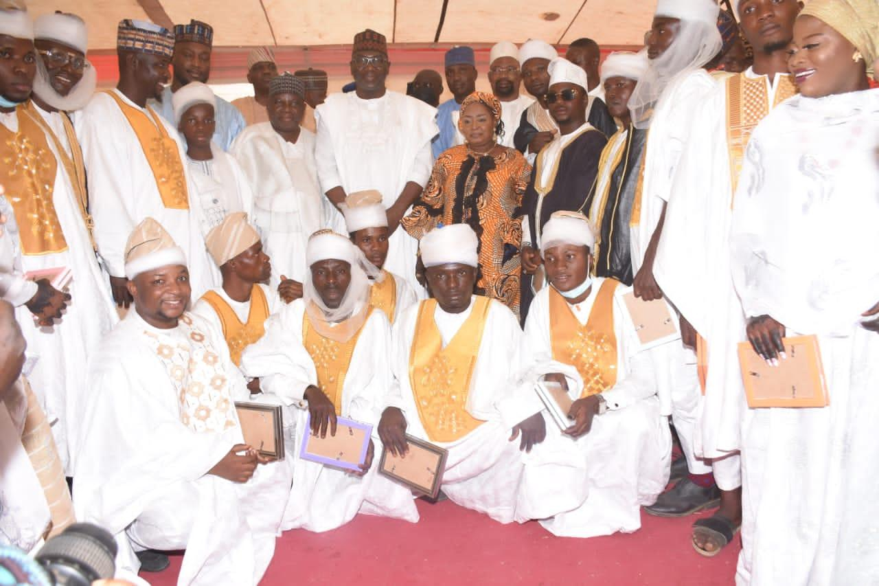 Gov Abdulrazaq Attends Wedding Of Saadu Salahudeen’s Children In Ilorin, Gets Rousing Reception