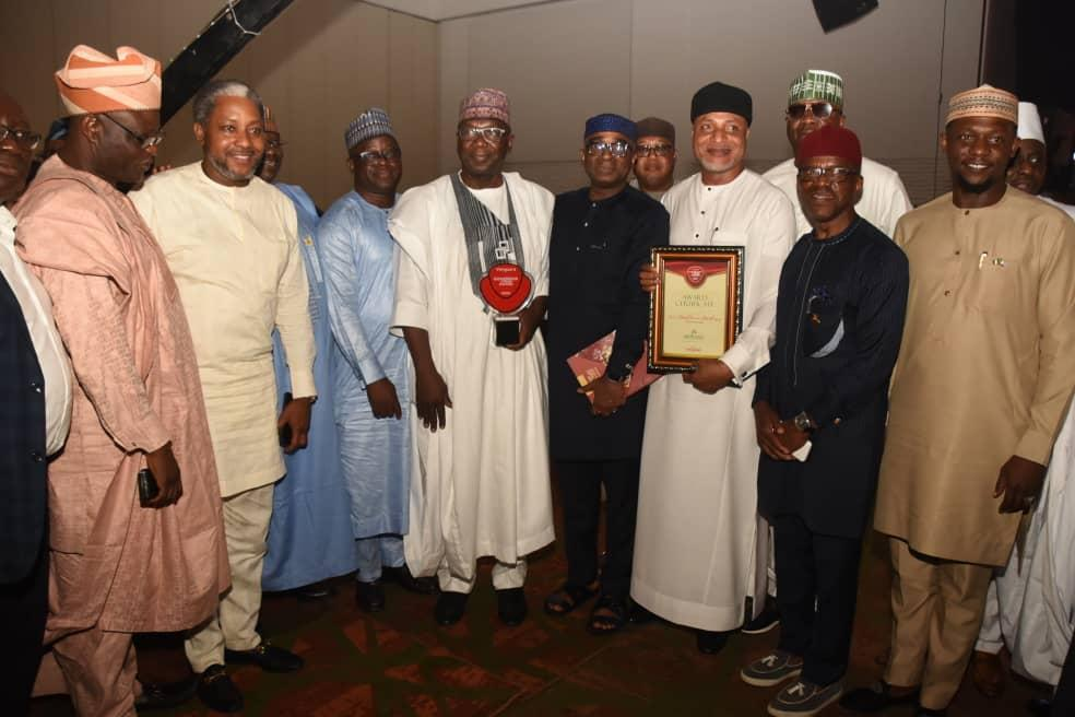 Gov Abdulrazaq  Receives 2022 Vanguard Newspaper’s Governor Of The Year Award In Lagos