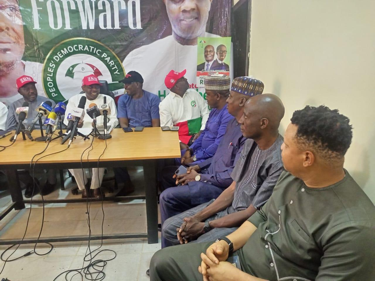 Kwara PDP Accuses Abdulrazaq Administration Of Planning To Inaugurate ‘Rush Projects’, Urges President Buhari To ‘Stay Clear’