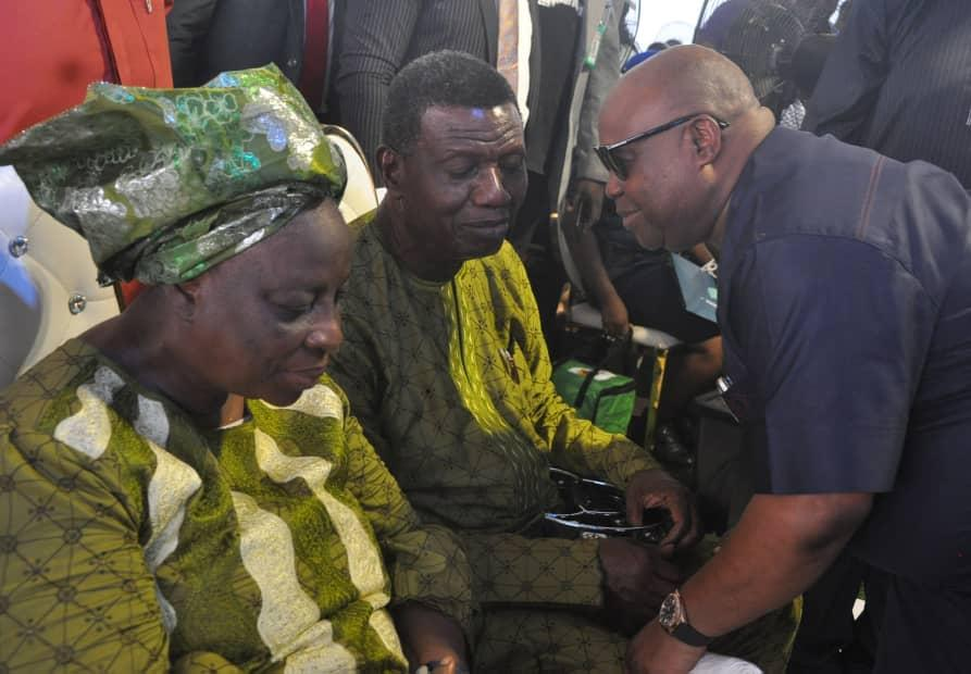 Gov Adeleke, Adeboye Jointly Inaugurate Jennifer Etuh Medical Centre In Ifewara