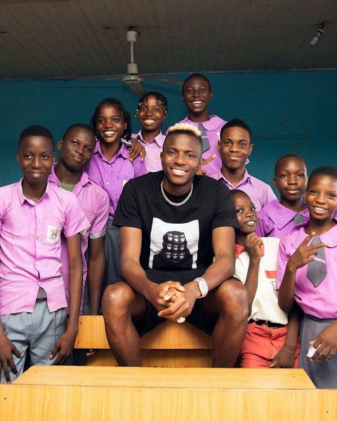  In Pictures: Osimhen Visits Old Primary School In Lagos