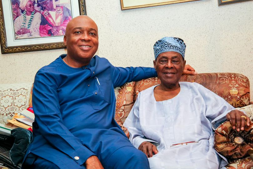Saraki Congratulates Father -In-Law On His 91st Birthday