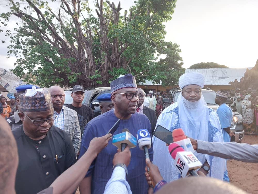 Boat Mishap: Gov AbdulRazaq Announces Donation Of 1,000 Life Jackets During Condolence Visit To Patigi …Govt To Introduce New Safety Guidelines