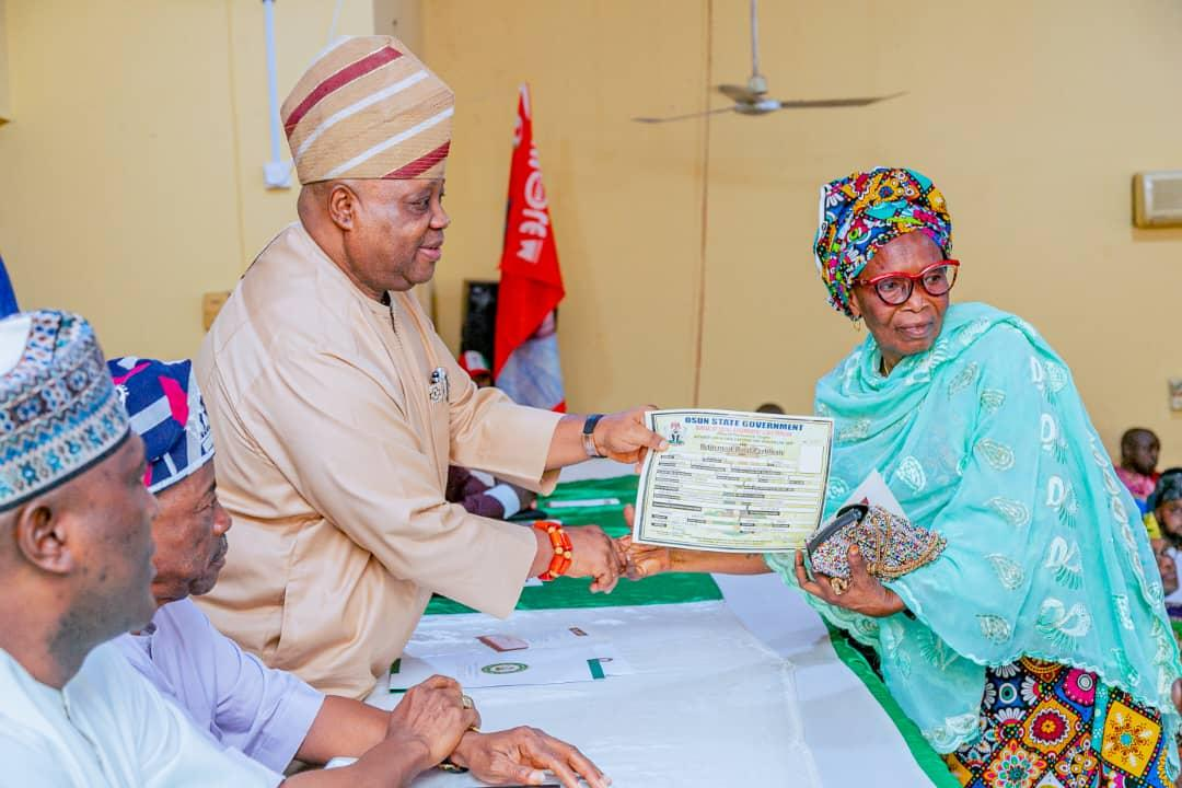 Gov Adeleke Presents 2.1b Bond Certificates To Osun Retirees, Discloses Plans To Enroll Them In Health Insurance Scheme