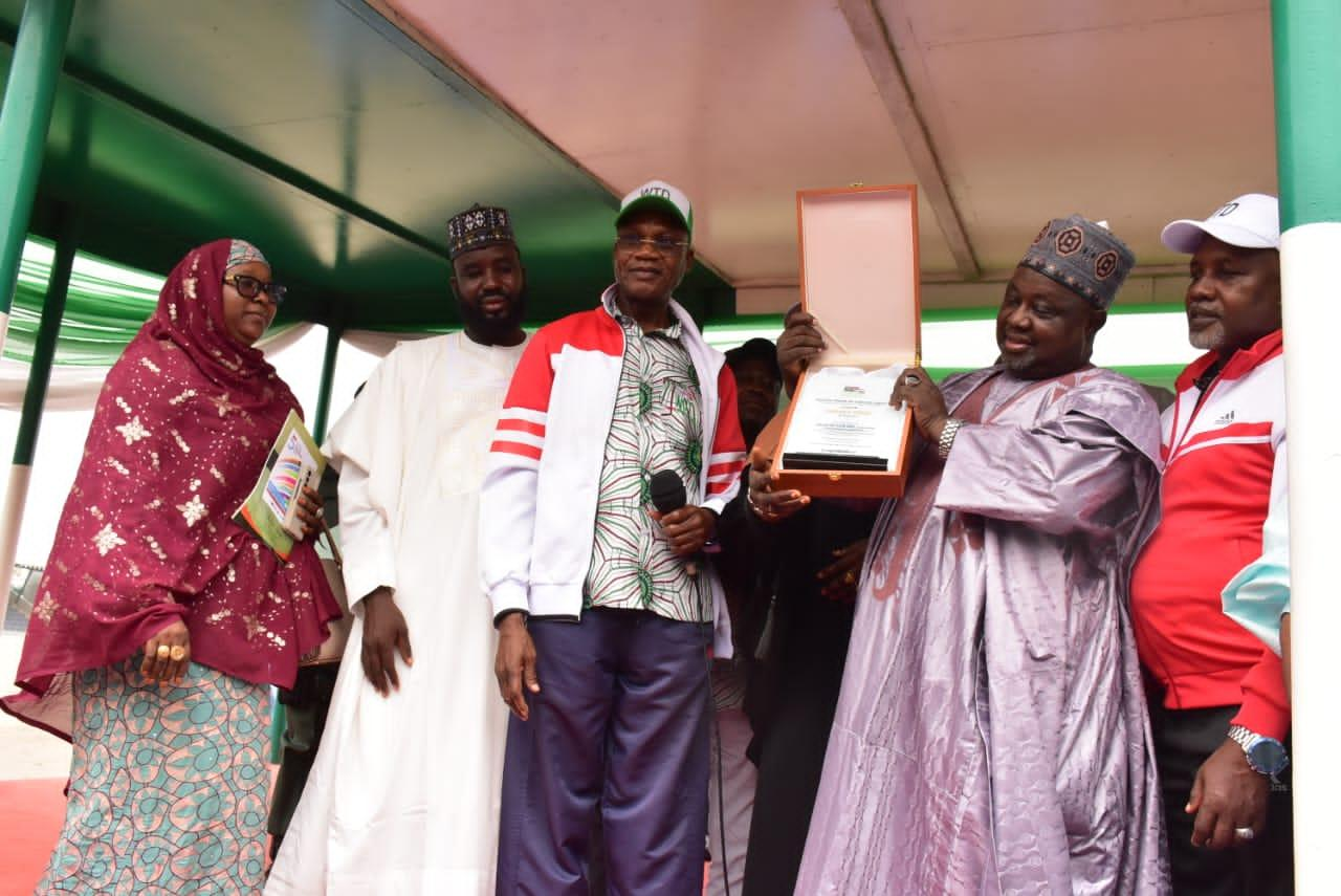 NUT Honours Kebbi Gov With  ‘Award of Excellence’ In Abuja