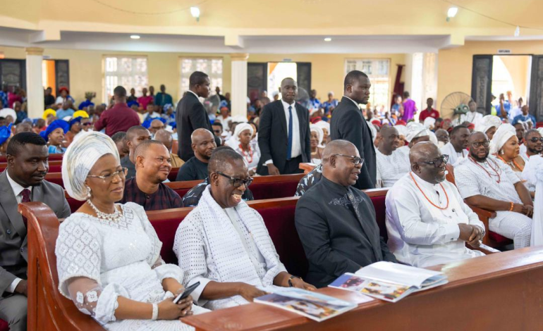 In Pictures: Gov Oborevwori, Okowa, Others Attend Erigbuem’s Funeral  In Owa-Alero