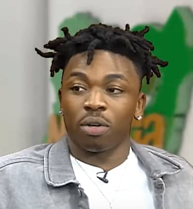 Mayorkun’s  Jewelries Stolen While Performing On Stage In Calabar , Says ‘You’ll Probably Never See Me Again’