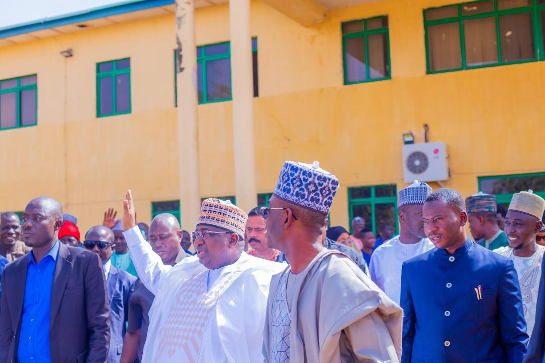 Gov Idris Pays Unscheduled Visit To  Kalgo Medical Centre, Says Casual Employment Already Phased Out In Kebbi