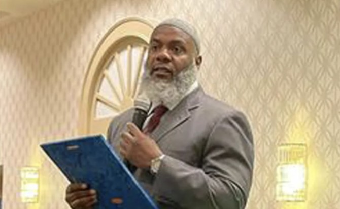 Imam Who Was Shot Outside Newark Mosque Dies From Gunshot Wounds