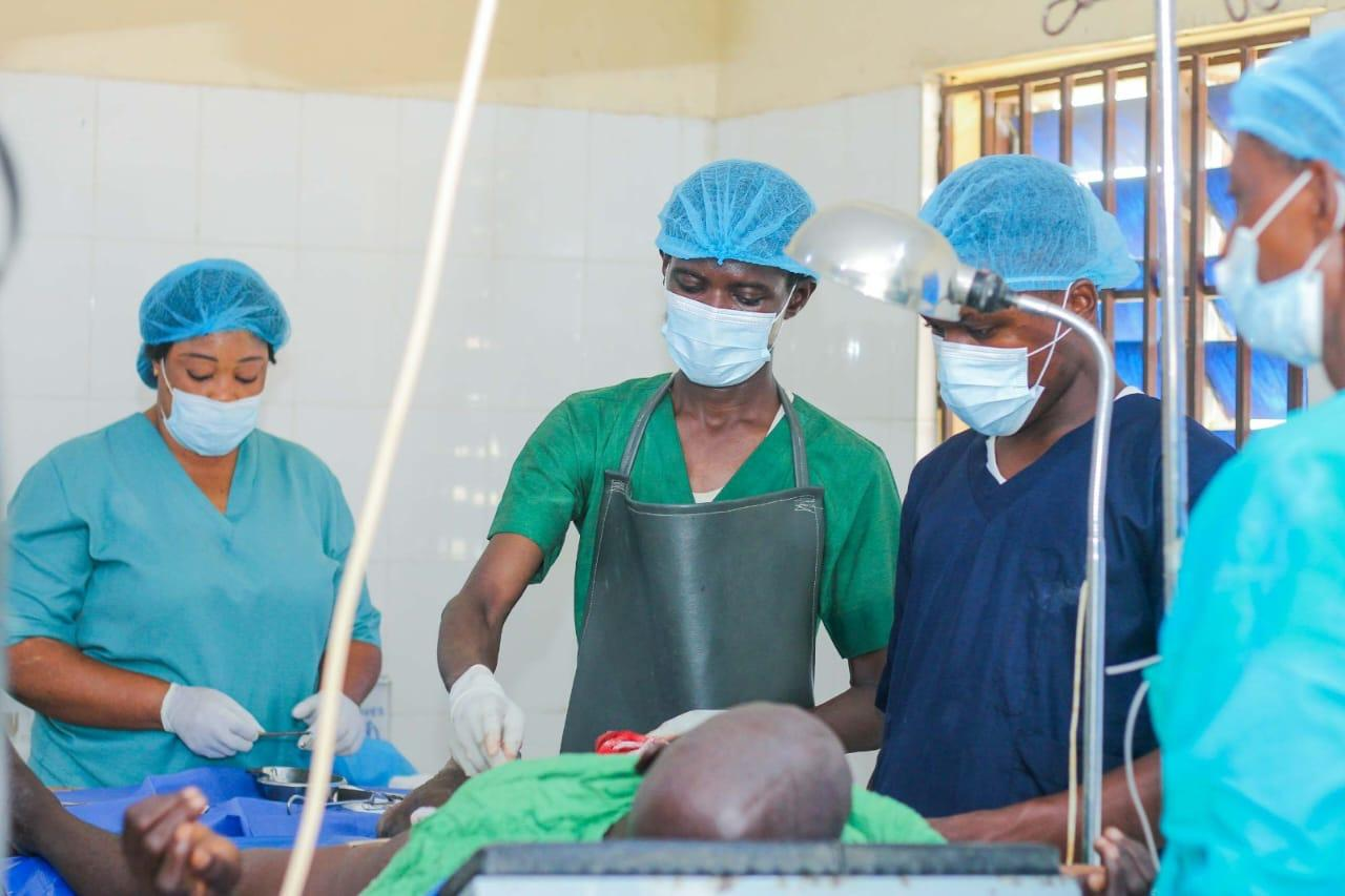 Rotary Club Offers Free Surgeries, Distributes Sanitary Pads To Women During Medical Mission In Ilorin