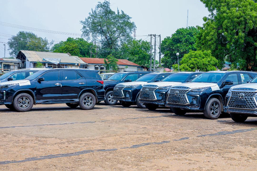 Gov AbdulRazaq Presents Official Vehicles To Judges In Ilorin