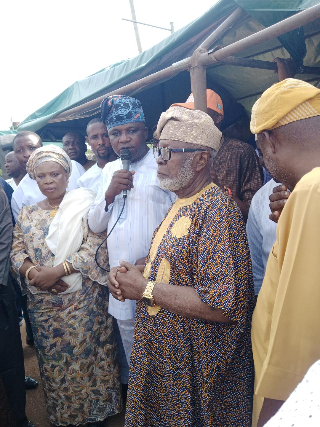 Eid-li-Adha 1445 AH: Veteran Politician Shuaib Oyedokun Hosts Osun APC Bigwigs, Supporters, Others At Inisha Residence