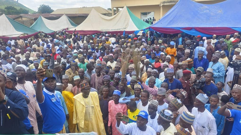 LG Elections: Gov Idris Drums Up Support For APC candidates In Yauri