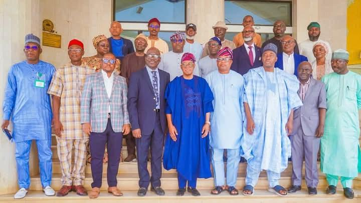 FG Takes Measures To Make Water Transportation Safer As Oyetola Inaugurates Special Committee In Abuja