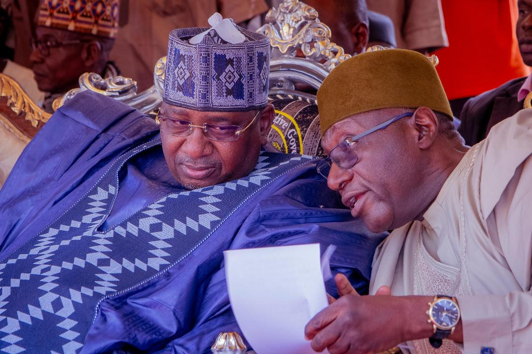 Gov Nasir Idris Attends Primary School Reunion, Donates N30m To Alma Mater