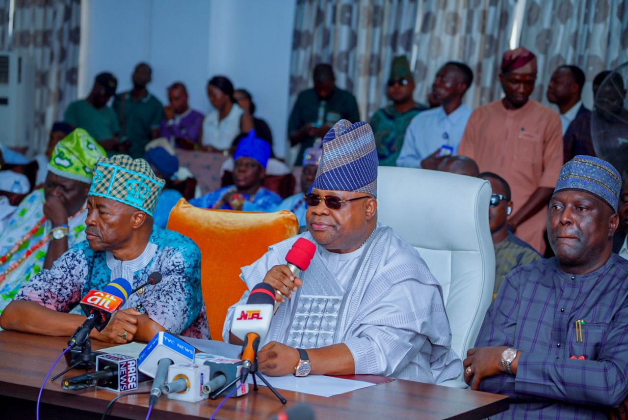 Gov Adeleke Explains Position On Stand-Off Over Control Of LGs During Meeting With Osun Monarchs In Osogbo 