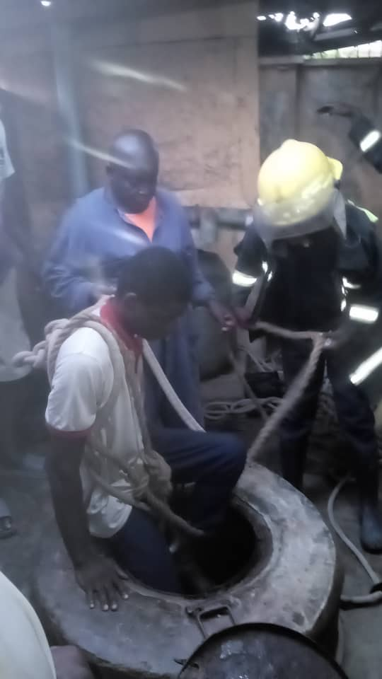 68-Year-Old Man Gets Trapped While Trying To Retrieve Mobile Phone From Well In Ibadan