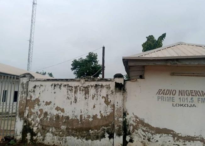 Radio Station Forced Off Airwaves In Kogi As Robbers Cart Away Generator Batteries, Armoured Cables, Other Items