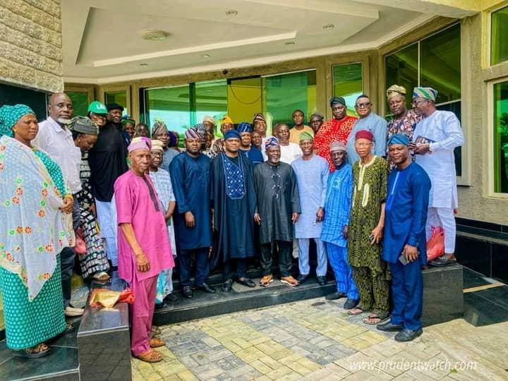 Tactical Political Team Presents Lekan Adewoye’s ‘Value Proposition’ During Meeting With Ifelodun LG Stakeholders At Monarchs Hotel