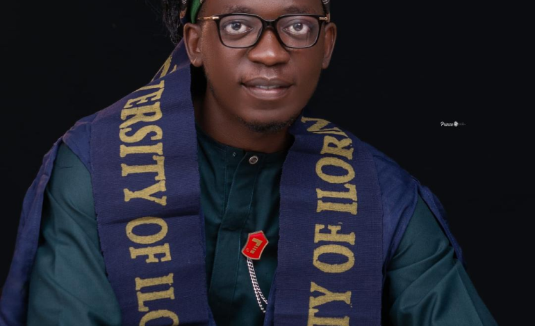 Young Kwaran Who Graduated With First Class Honours Thanks Nurudeen Adeyemi For Gifting Him N500,000