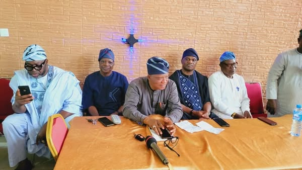Lekan Adewoye Receives Support For Senate Bid From Isin LG Elders, Stakeholders