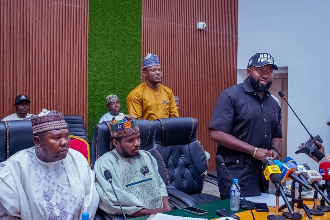 PDP, NANS Delegations Visit Gov Idris In Birnin Kebbi, Welcome Return Of Maga High School Students