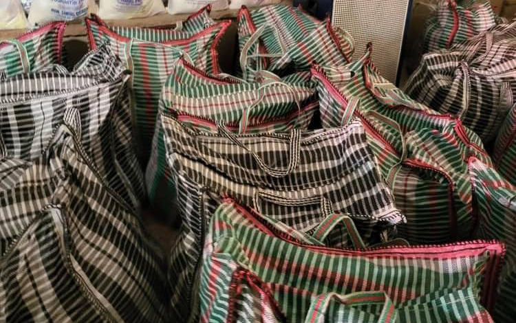 Xmas: Samuel Oyedotun Distributes Food Parcels, Cash Assistance To Ife Federal Constituency Residents, Praises Gov Adeleke’s Devt Strides