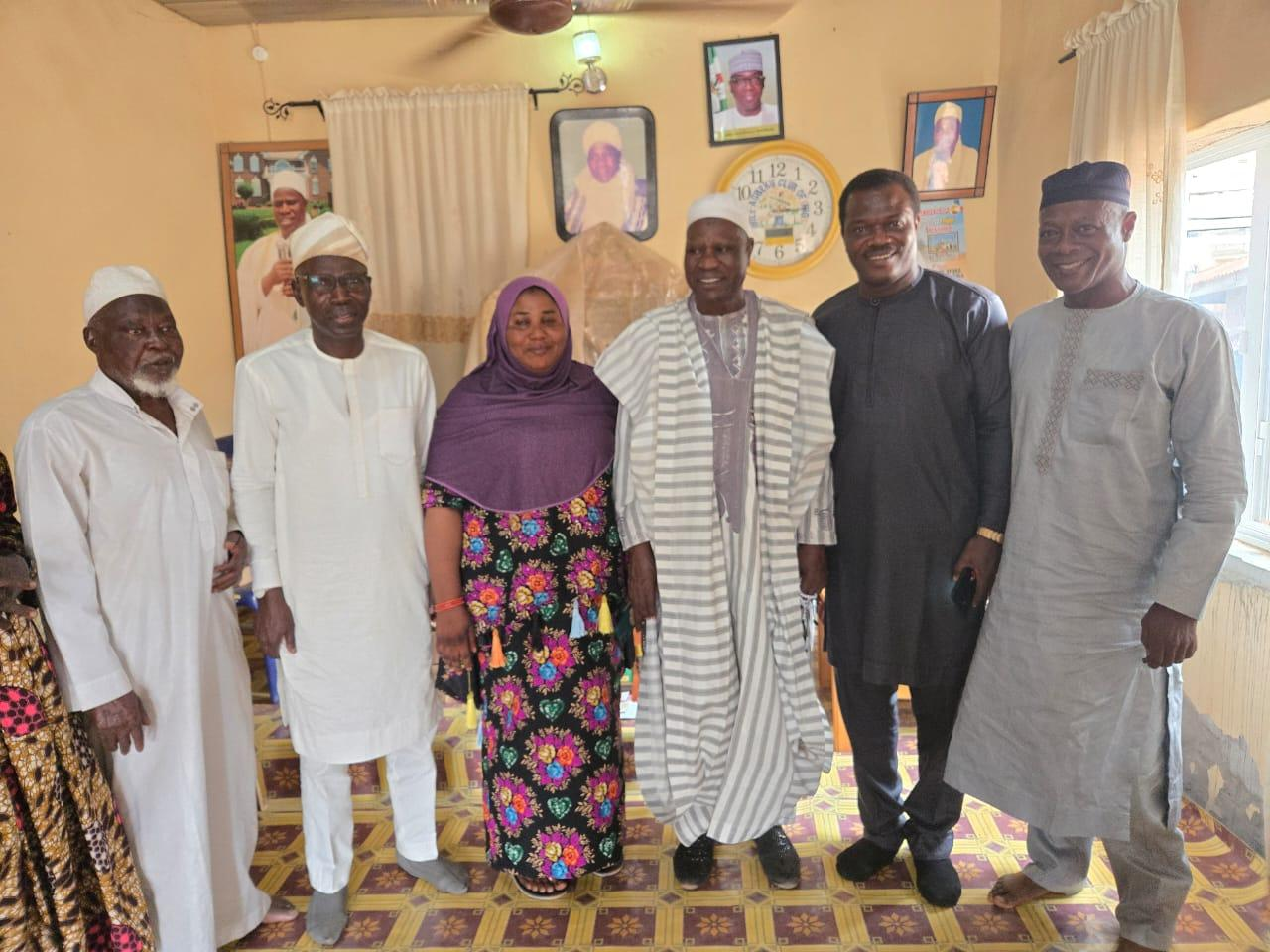 Insecurity: Saraki Sends Delegation To Afin, Adanla, 17 Other Communities In Ifelodun LG, Provides Financial Assistance…We Deeply Appreciate His Support-Agbeku Monarch