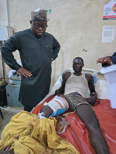 Senator Sadiq Umar Visits Kaiama LG Banditry Victims In Hospital, Wishes Them Speedy Recovery