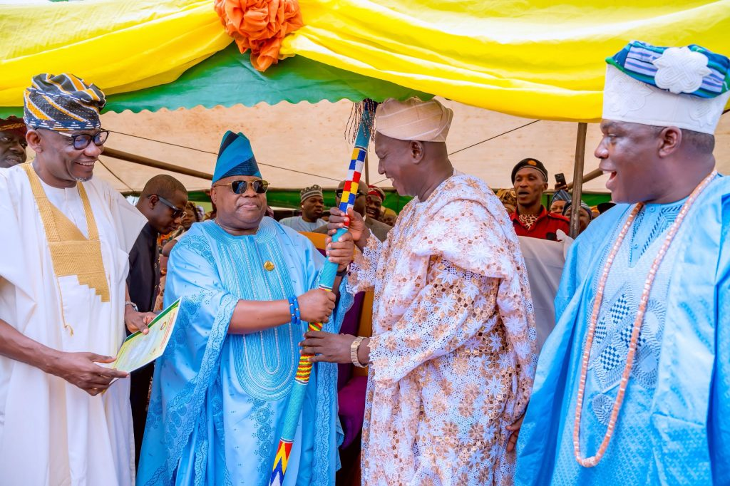 Gov Adeleke Presents Staff Of Office To New Akire Of Ikire