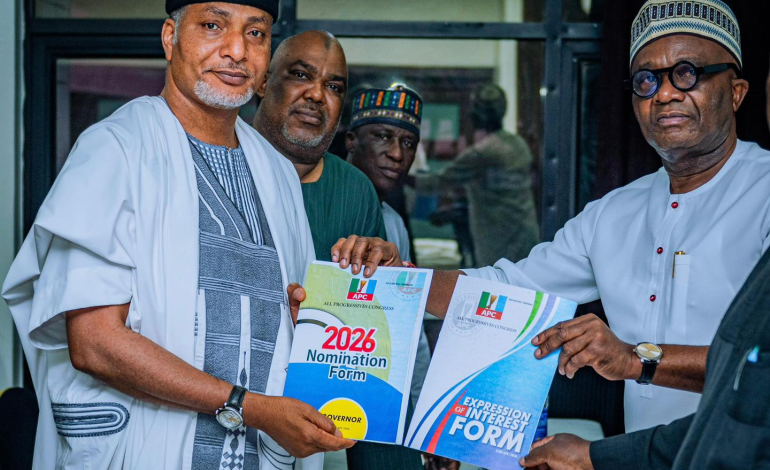 2027 Kwara Guber: Senator Saliu Mustapha Submits Nomination, Expression Of Interest Forms