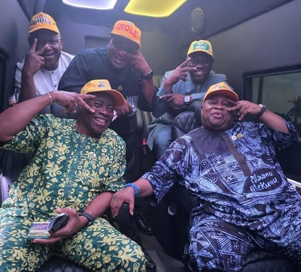 Ijebu-jesa Stage Collapse: Rep Bamidele Salam Posts Picture To Show Gov Adeleke Is ‘100 % Fine’…No Cause For Alarm-Olawale Rasheed