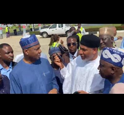 2027: Complex, Unusual Political Relationships Surface In Kwara Politics As Saraki, Saliu Mustapha, Oloriegbe Engage In Friendly Conversation At Ilorin Airport