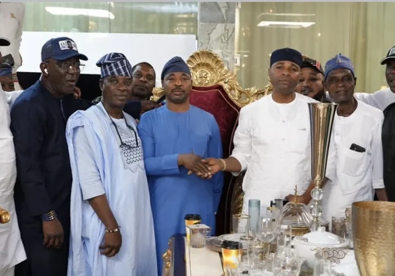 Wasiu Ayinde Proves Himself As ‘Mayegun’, Settles Sego, Mc-Oluomo’s Longtime Rift